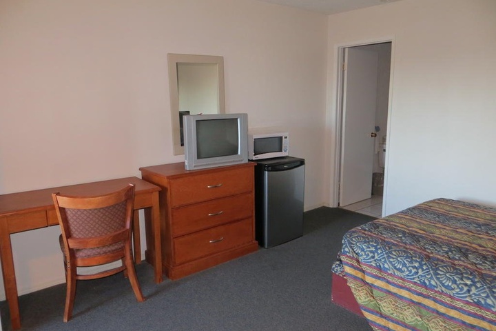 Room 13 of 15