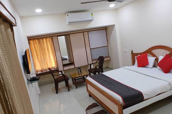 Room 5 of 31