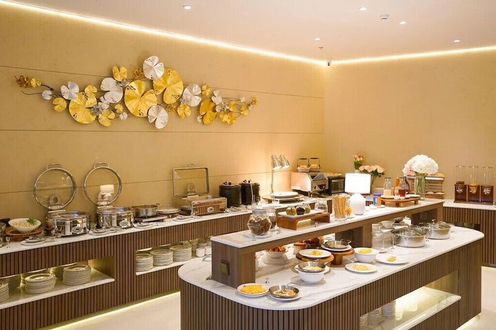 Dining 108 of 134