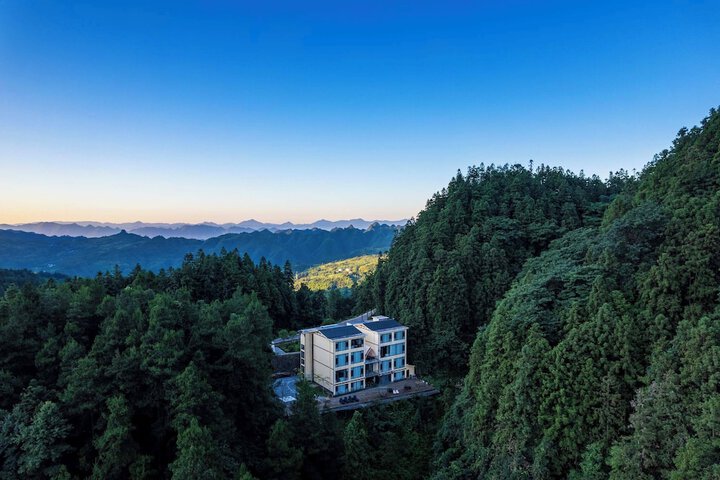 Huagu Jianzhu Guesthouse Zhangjiajie in Zhangjiajie