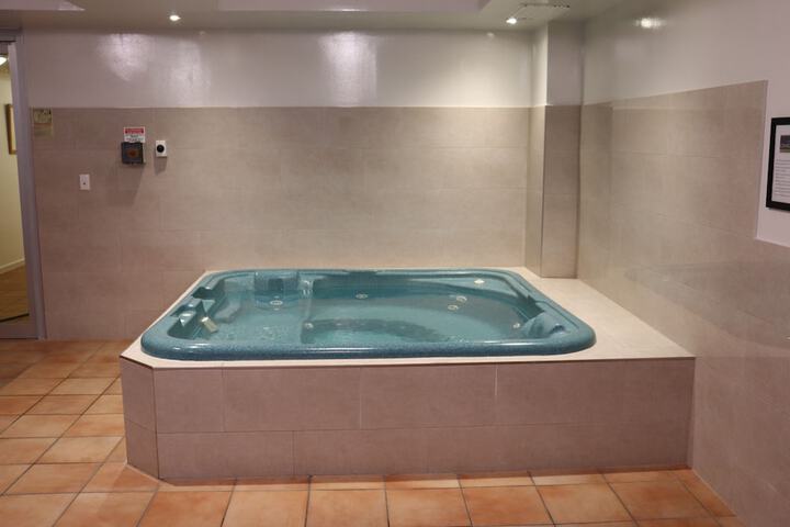 Spa 40 of 61