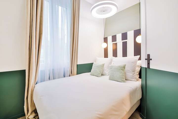 Room 101 of 270