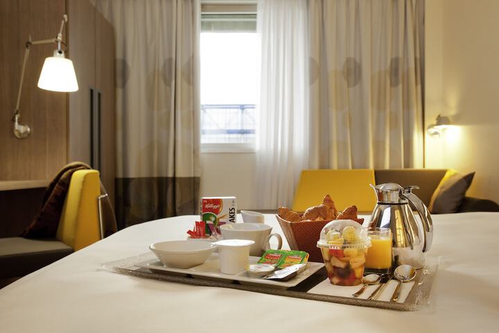 Dining Photos