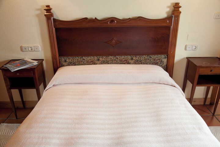 Room 5 of 20
