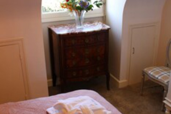 Room 25 of 58
