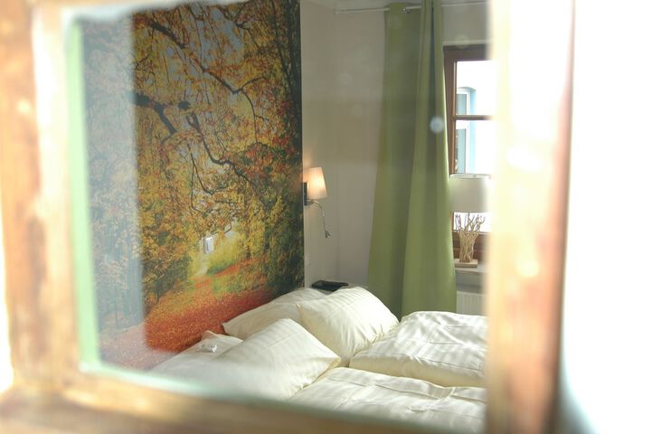 Room 4 of 283