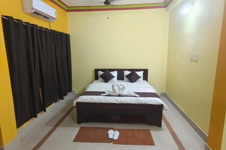 Room 3 of 13