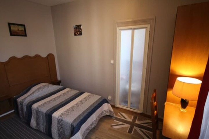 Room 17 of 64