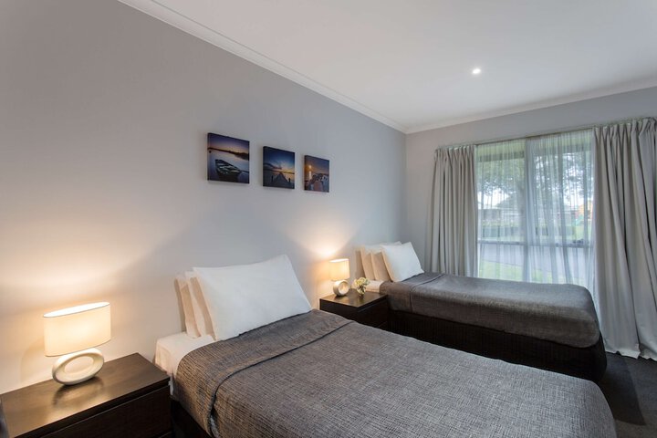 Room 8 of 21