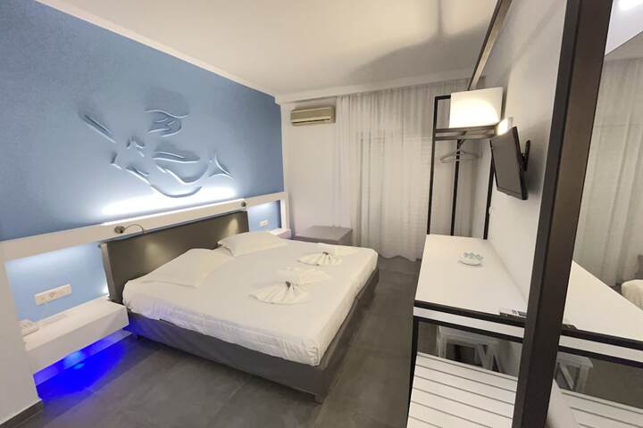 Room 50 of 172
