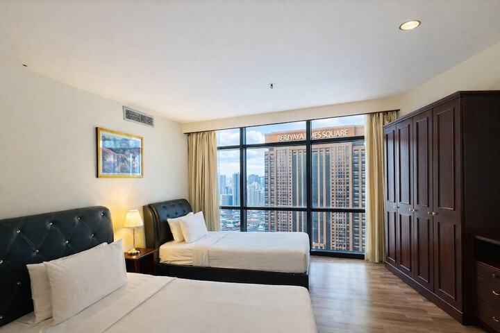 Room 16 of 95