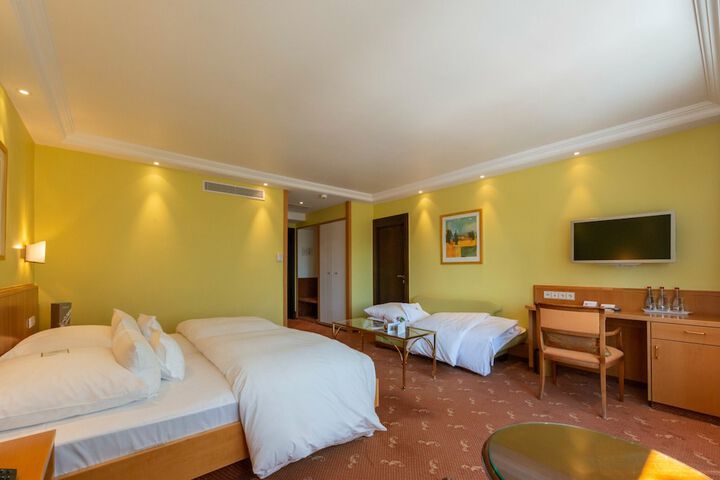 Room 18 of 58