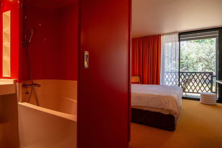 Room 11 of 69