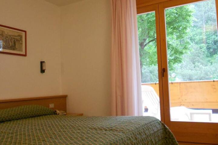 Room 13 of 51