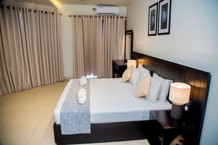 Room 8 of 29