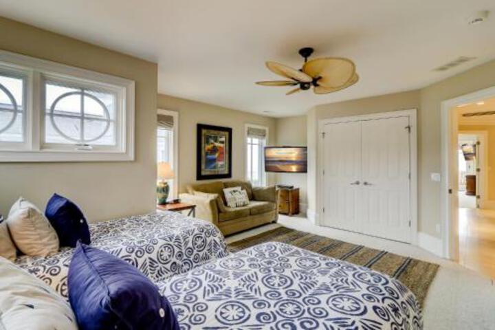 33 Dune Lane in Hilton Head, SC
