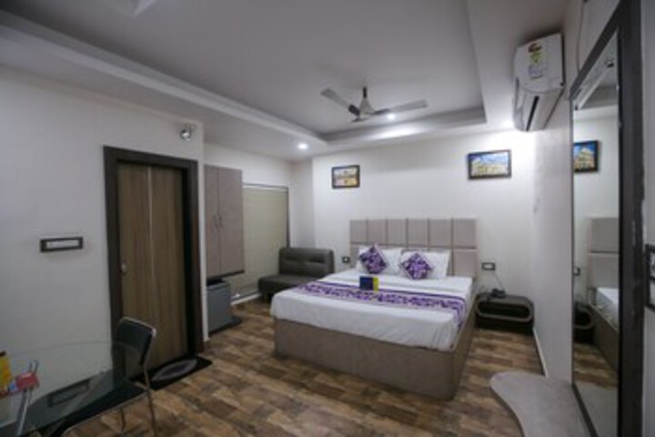 FabHotel Galaxy Star