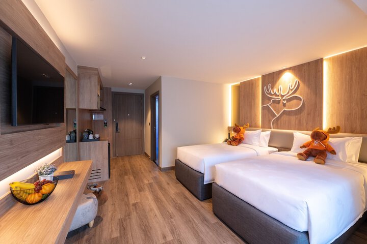 Room 40 of 136