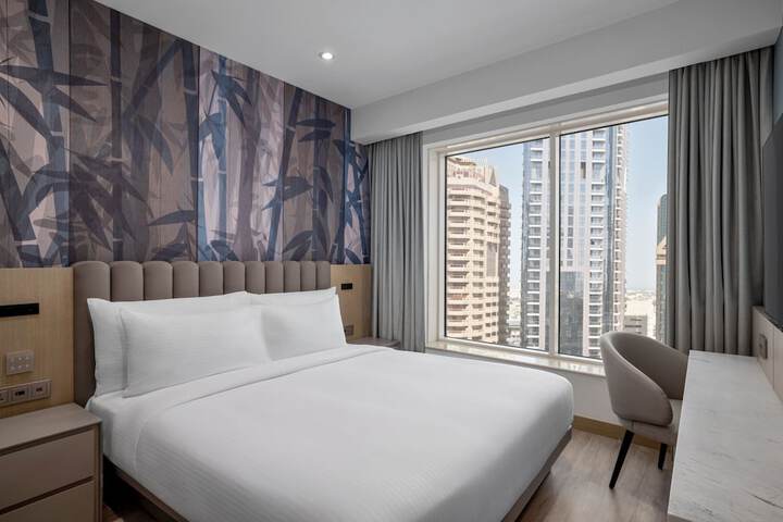 Room 46 of 99