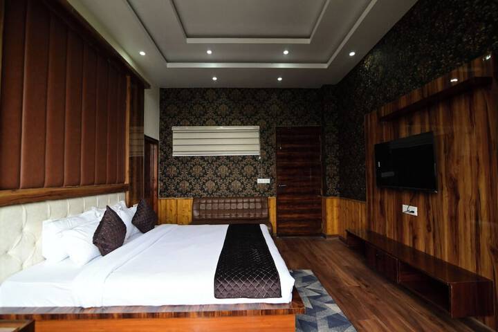 Room 22 of 42