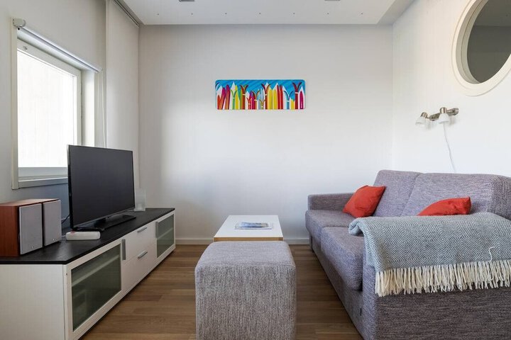 Room 49 of 865