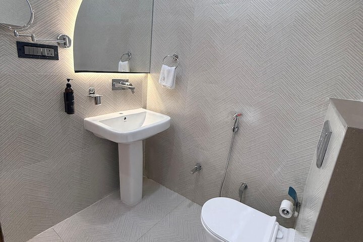 Room 20 of 29