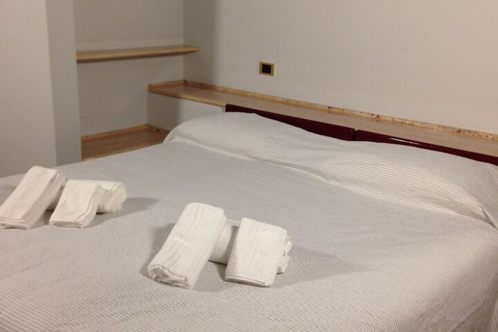 Room 7 of 15