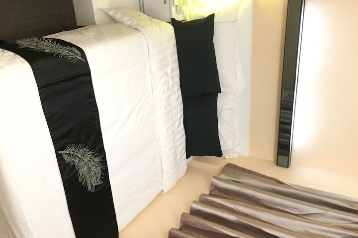 Room 10 of 49