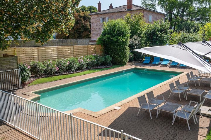 Pool Hotel