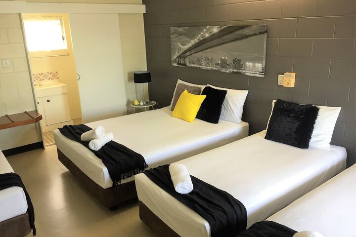 Room 11 of 35