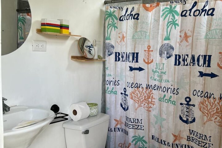 Room 12 of 38