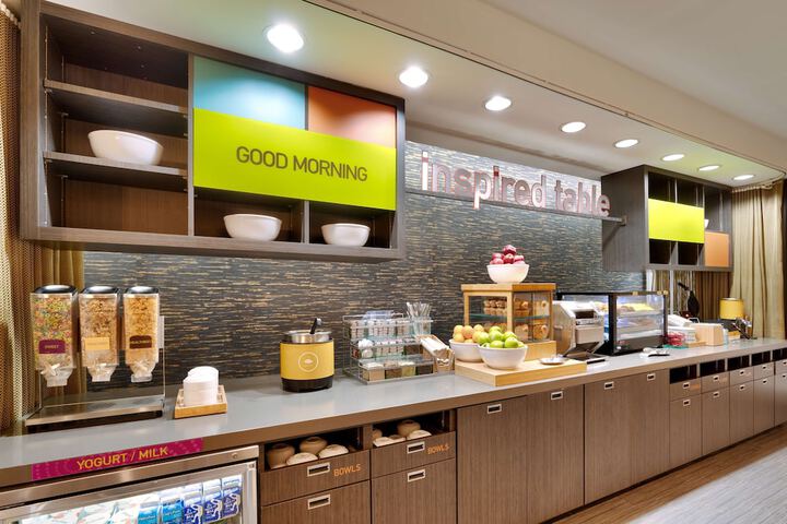 Breakfast area