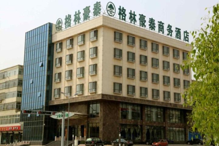 GreenTree Inn JiangSu Wuxi Bashi HuaXiaQingCheng XiGang Road Shell Hotel