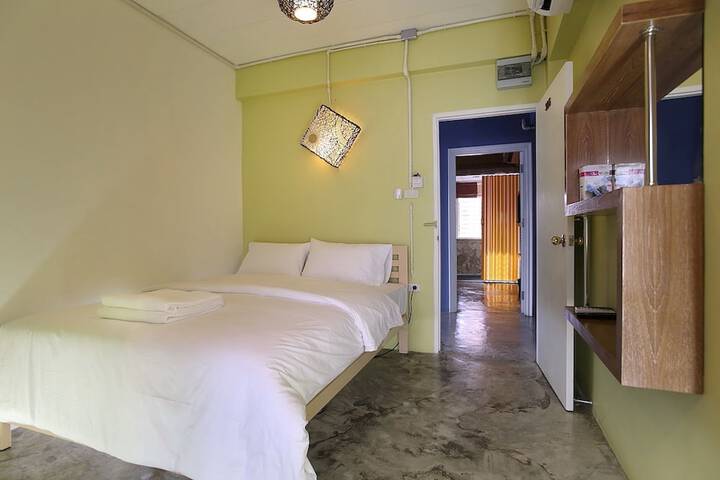 Room 6 of 54