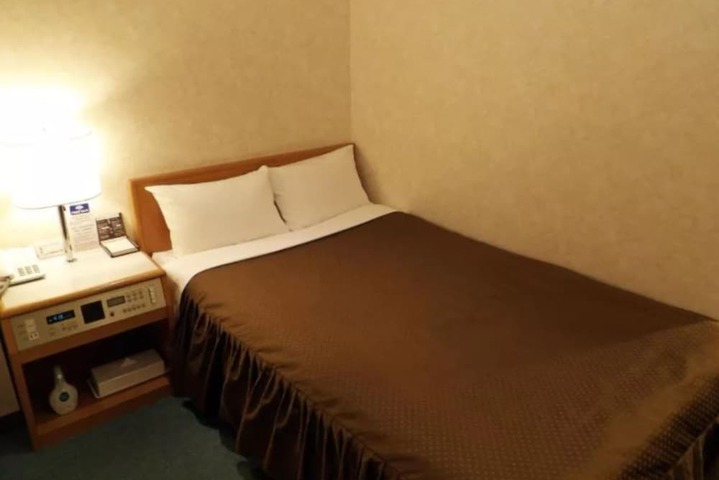 Room 3 of 31