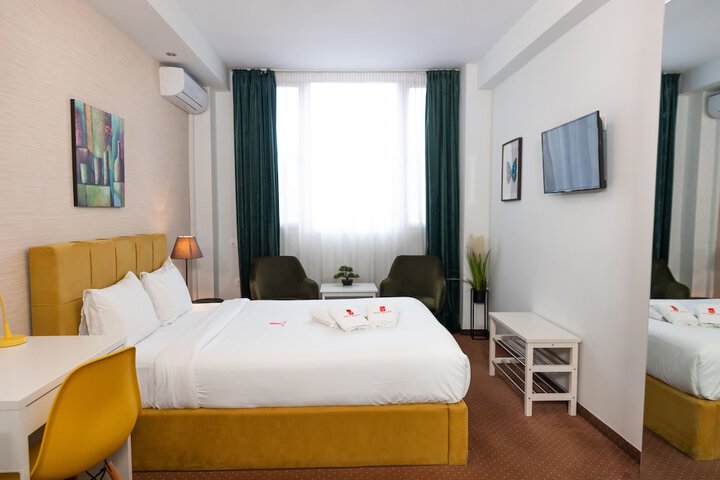 Room 7 of 54