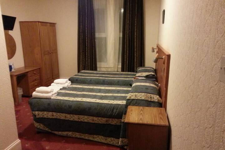 Room 15 of 39