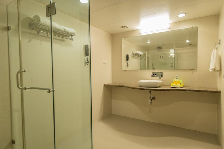 Room 29 of 52