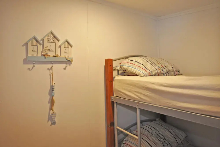 Room 3 of 13
