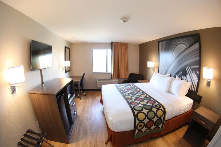 1 King Bed Mobility Accessible (9 of 17)