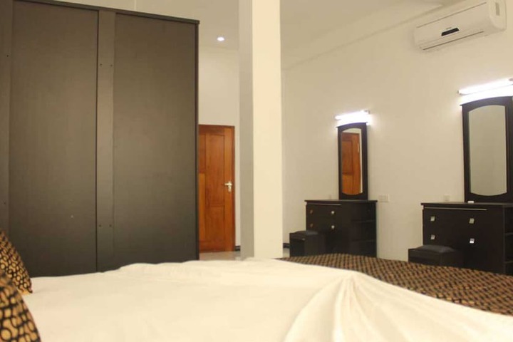 Room 19 of 84