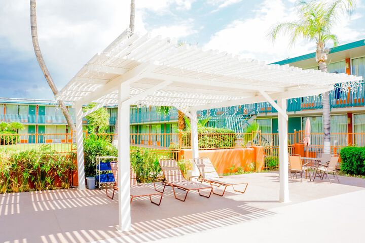 Sundeck