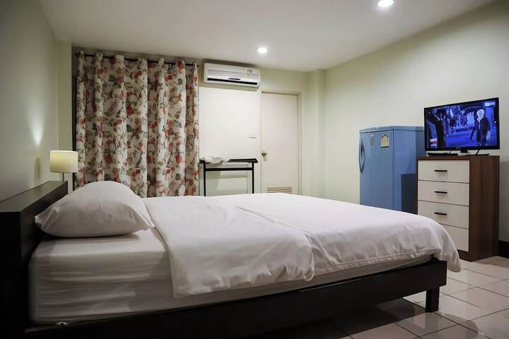 Room 19 of 42