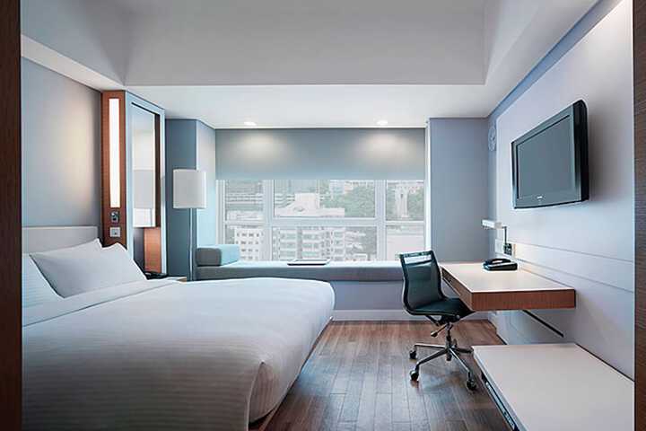 Room 3 of 58
