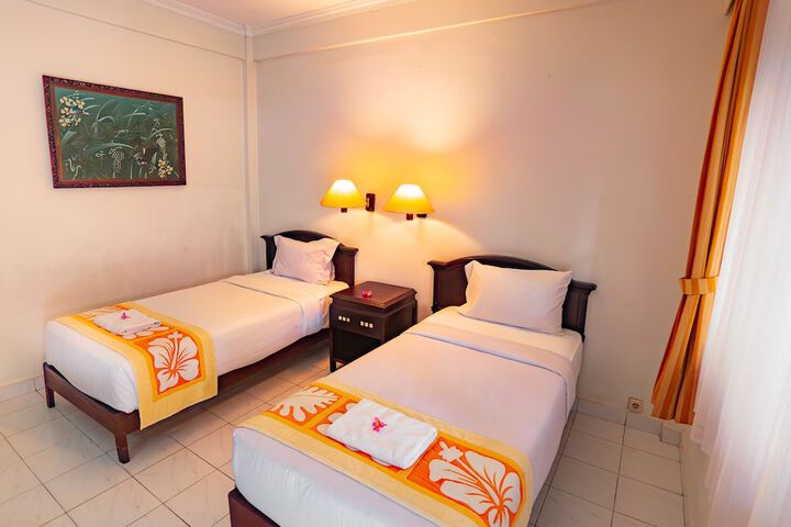 Room 4 of 71
