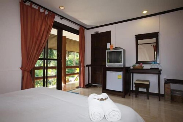 Room 16 of 32