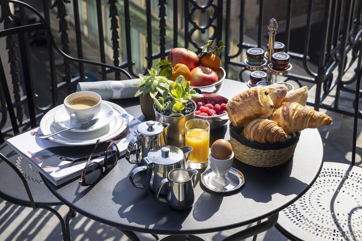 Breakfast/Coffee Service 52 of 65