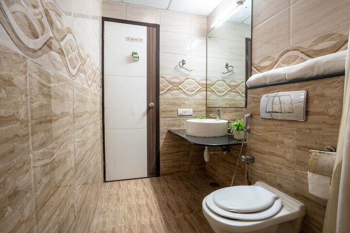 Room 18 of 23