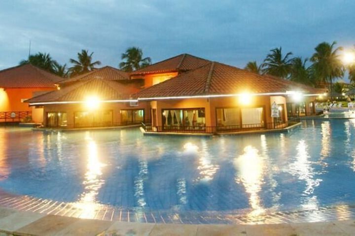 Hotel Pool