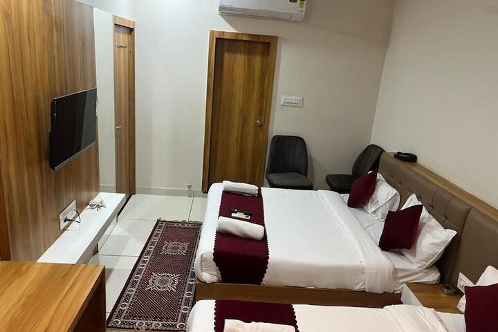 Room 9 of 43